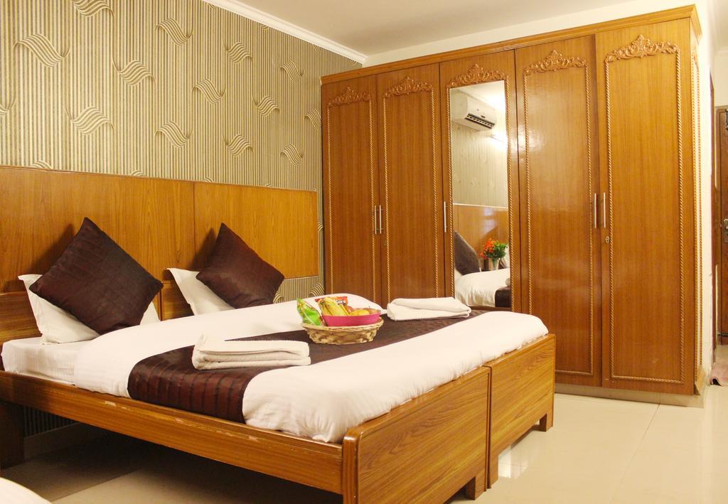 Hotel Delhi Marine Club C6 Vasant Kunj Ню Делхи Екстериор снимка