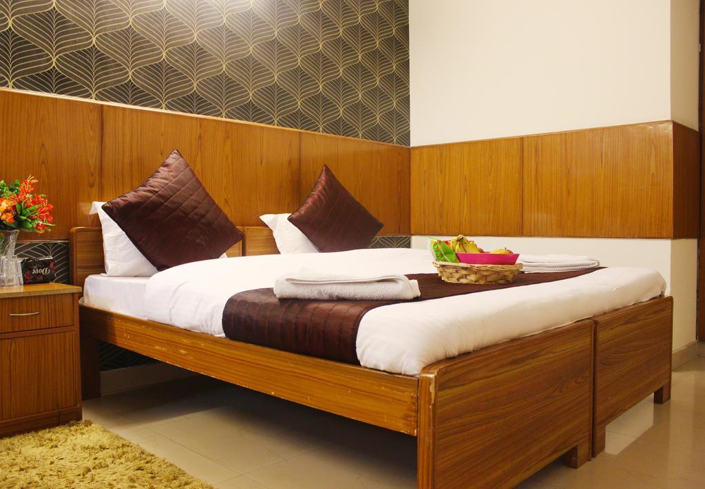 Hotel Delhi Marine Club C6 Vasant Kunj Ню Делхи Екстериор снимка