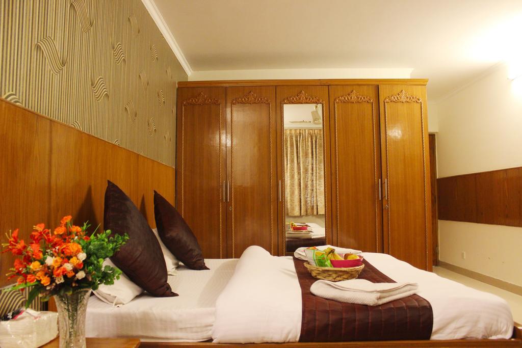 Hotel Delhi Marine Club C6 Vasant Kunj Ню Делхи Екстериор снимка